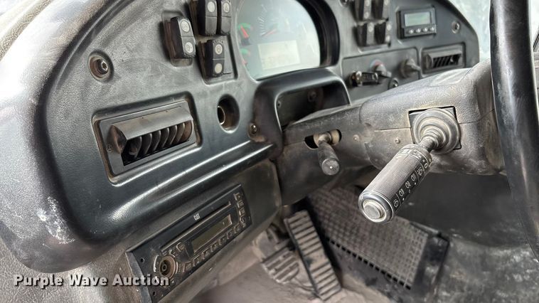 image for item DH8735 2010 Caterpillar 772 haul truck