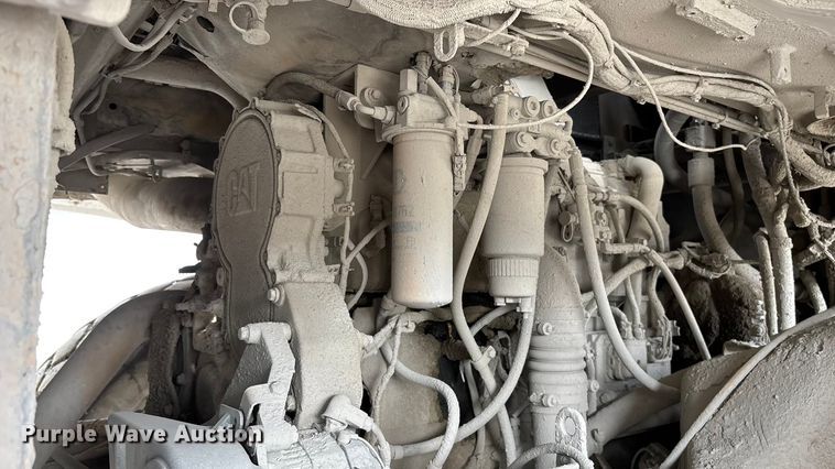 image for item DH8735 2010 Caterpillar 772 haul truck