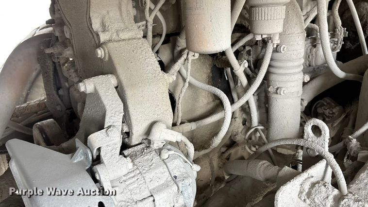 image for item DH8735 2010 Caterpillar 772 haul truck