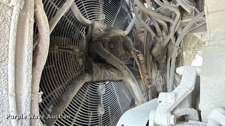 image for item DH8735 2010 Caterpillar 772 haul truck