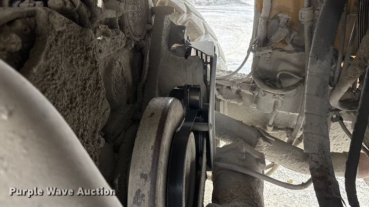 image for item DH8735 2010 Caterpillar 772 haul truck