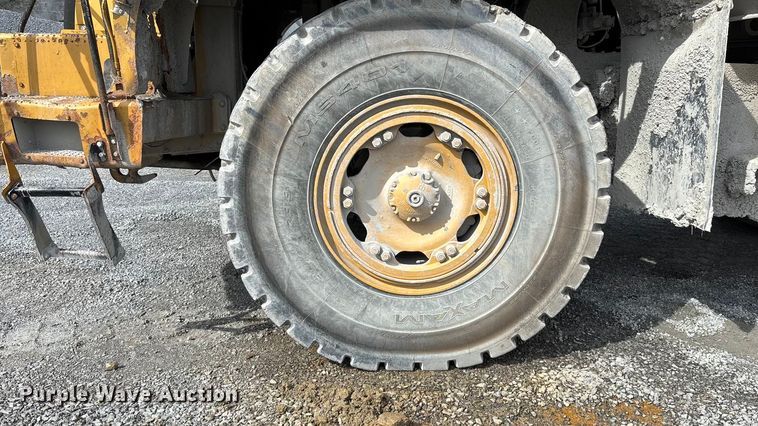 image for item DH8735 2010 Caterpillar 772 haul truck