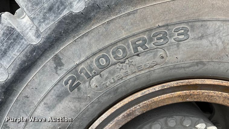 image for item DH8735 2010 Caterpillar 772 haul truck