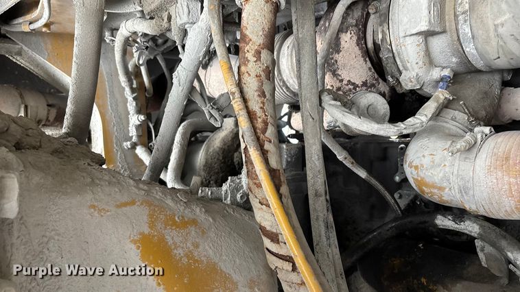 image for item DH8735 2010 Caterpillar 772 haul truck