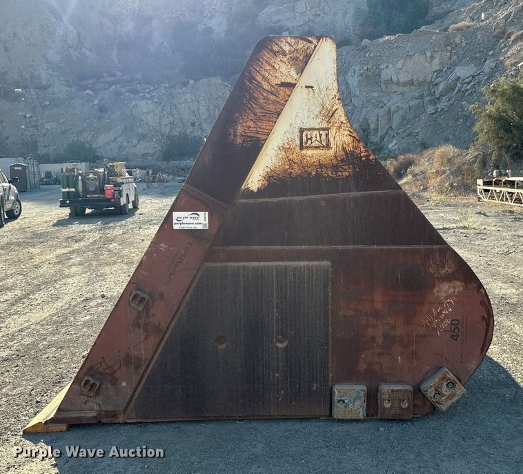 image for item DH8736 Caterpillar 114