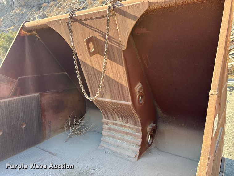 image for item DH8736 Caterpillar 114