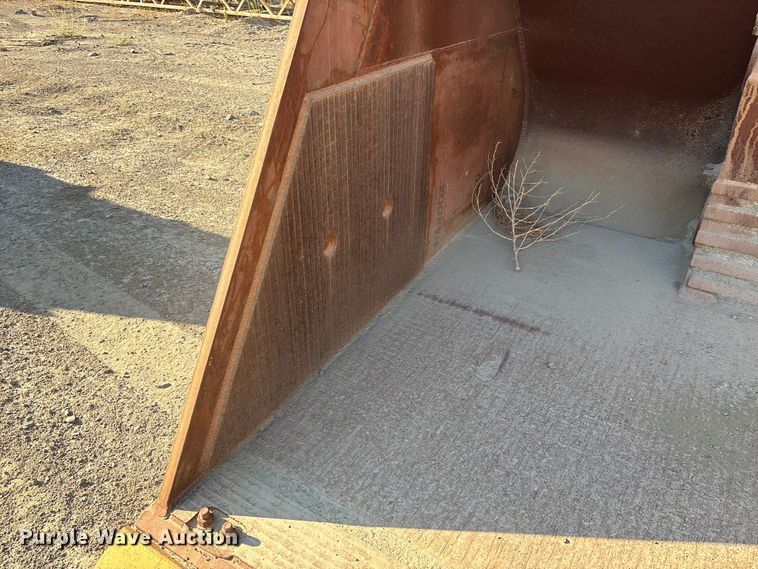 image for item DH8736 Caterpillar 114