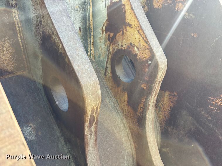 image for item DH8736 Caterpillar 114