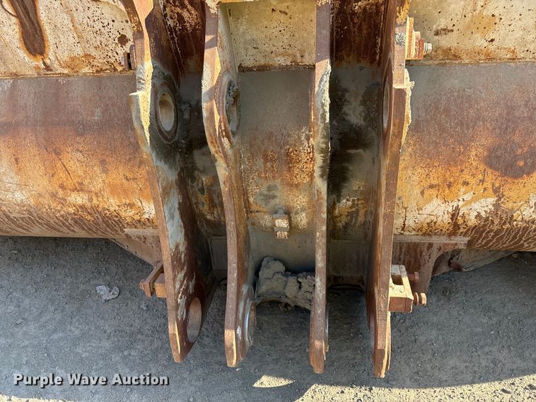 image for item DH8737 Caterpillar 156