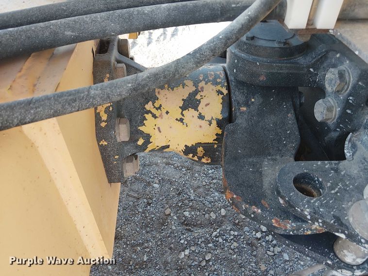 image for item DJ7803 2008 Bomag BW145DH-3 single drum vibratory roller