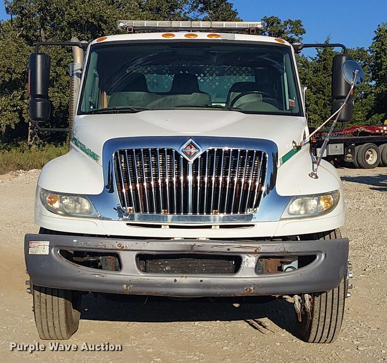 image for item DJ7829 2013 International 4300 crane truck