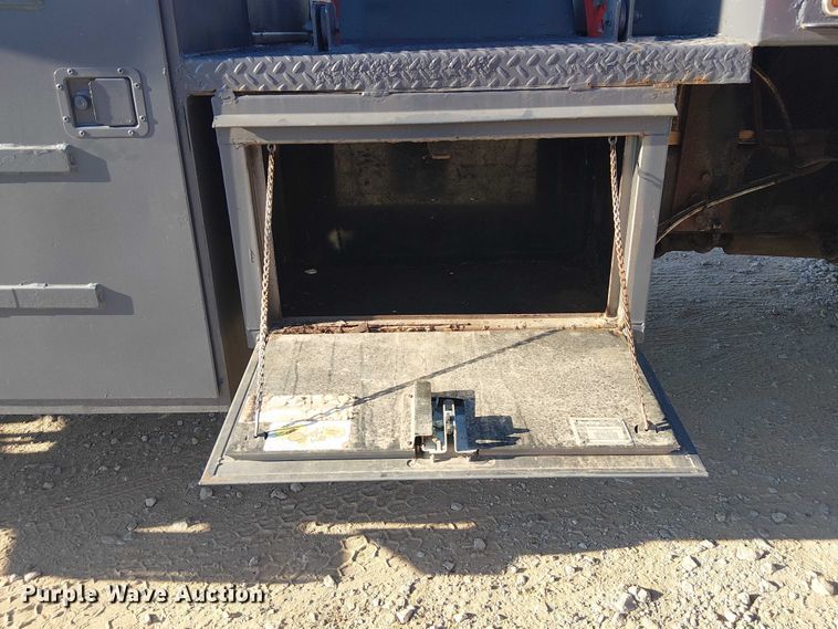 image for item DJ7829 2013 International 4300 crane truck