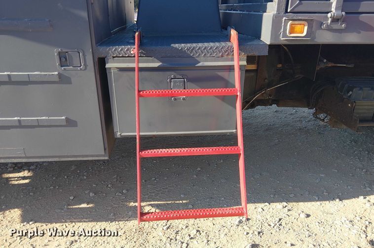 image for item DJ7829 2013 International 4300 crane truck