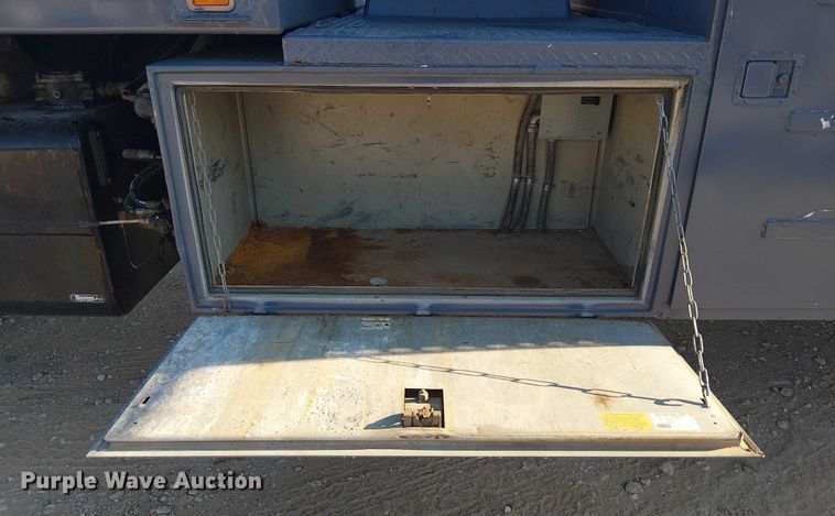 image for item DJ7829 2013 International 4300 crane truck