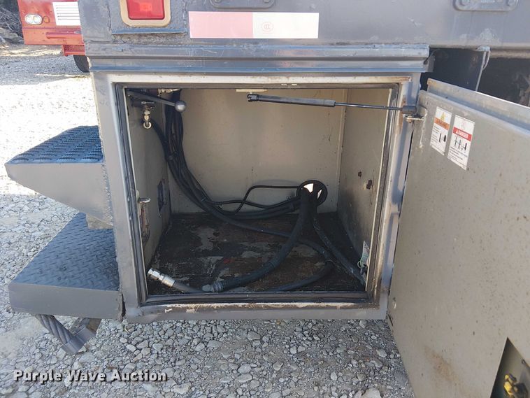 image for item DJ7829 2013 International 4300 crane truck