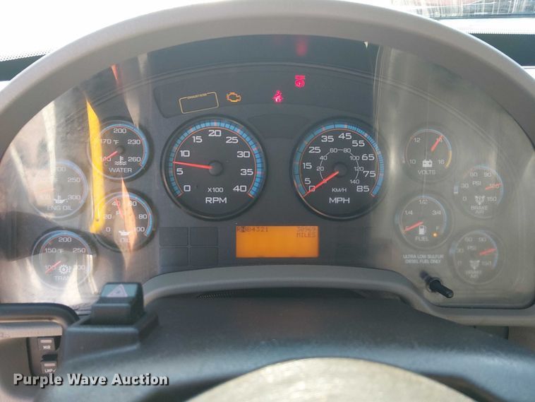 image for item DJ7829 2013 International 4300 crane truck