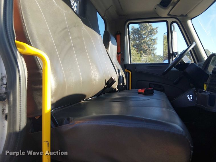 image for item DJ7829 2013 International 4300 crane truck