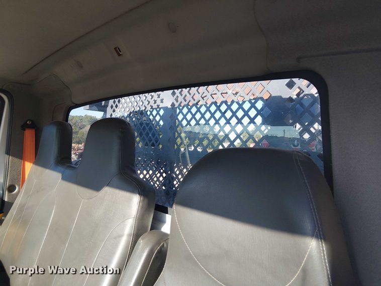 image for item DJ7829 2013 International 4300 crane truck