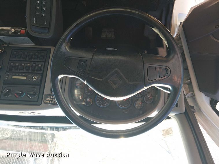 image for item DJ7829 2013 International 4300 crane truck