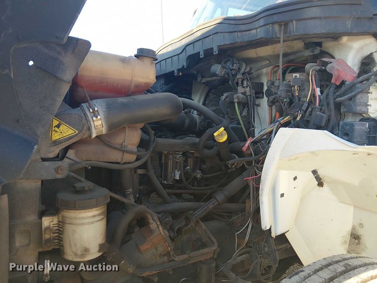 image for item DJ7829 2013 International 4300 crane truck