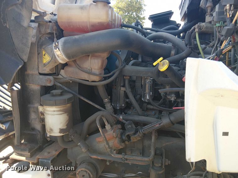 image for item DJ7829 2013 International 4300 crane truck