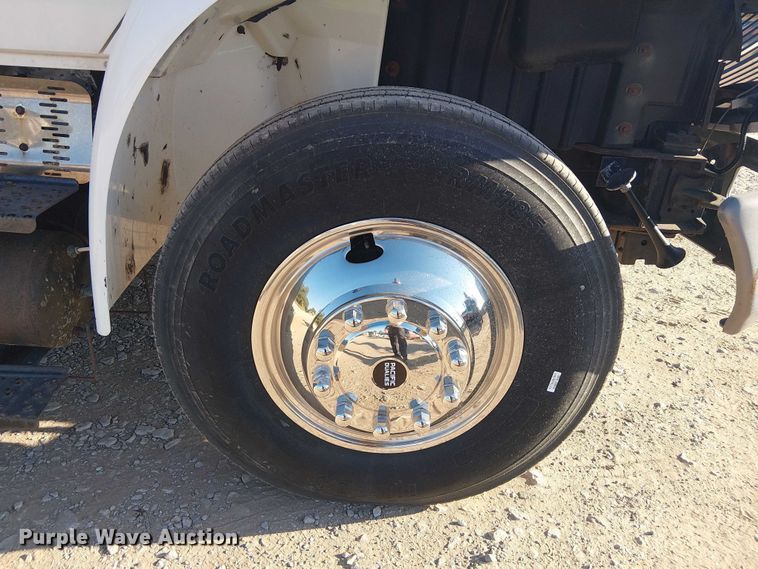 image for item DJ7829 2013 International 4300 crane truck