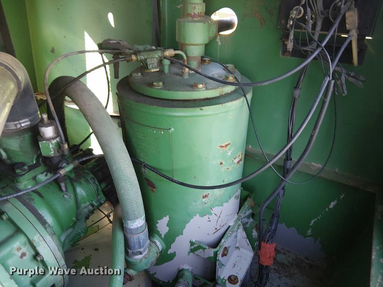 image for item DJ7834 Sullair 185Q air compressor