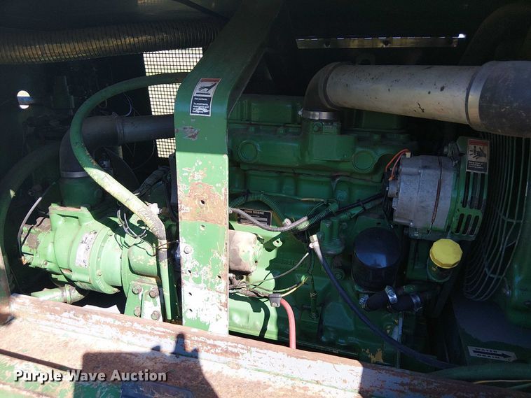 image for item DJ7834 Sullair 185Q air compressor