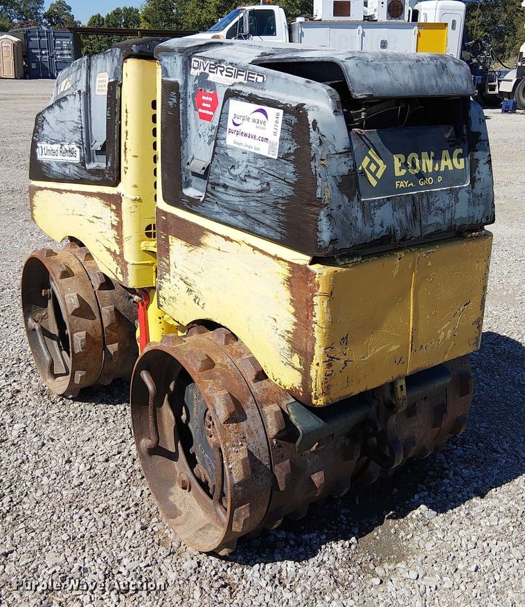 image for item DJ7846 2015 Bomag BMP8500 trench compactor