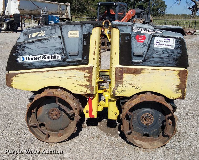 image for item DJ7846 2015 Bomag BMP8500 trench compactor