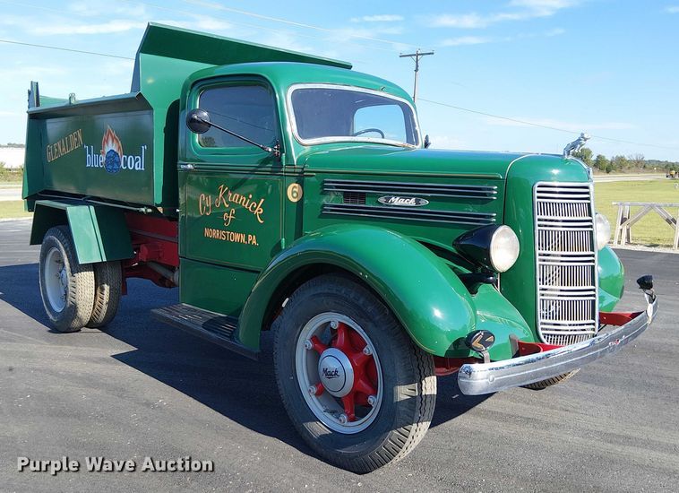 image for item DJ7858 1938 Mack EE dump truck