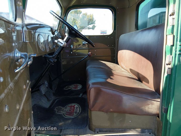 image for item DJ7858 1938 Mack EE dump truck