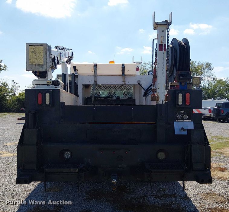 image for item DJ7863 2013 Ford F550 Super Duty utility / service truck