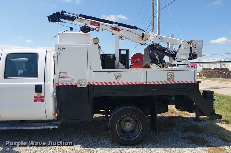 image for item DJ7863 2013 Ford F550 Super Duty utility / service truck