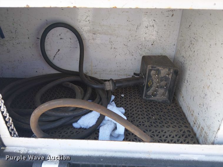 image for item DJ7863 2013 Ford F550 Super Duty utility / service truck