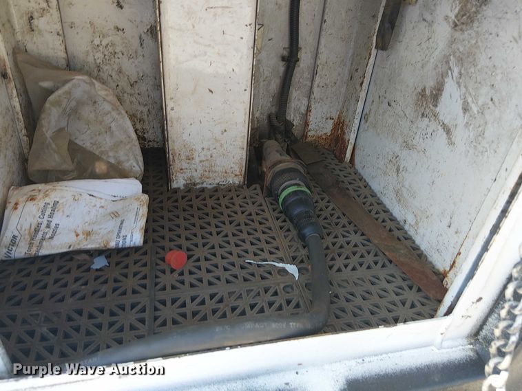 image for item DJ7863 2013 Ford F550 Super Duty utility / service truck