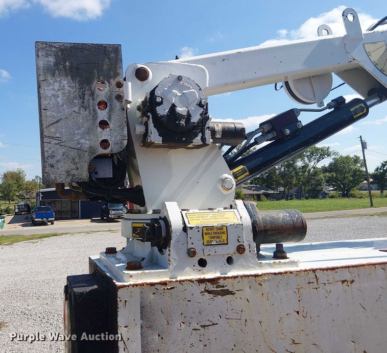 image for item DJ7863 2013 Ford F550 Super Duty utility / service truck