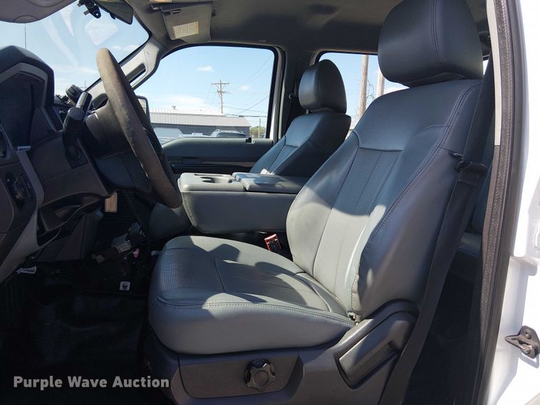 image for item DJ7863 2013 Ford F550 Super Duty utility / service truck