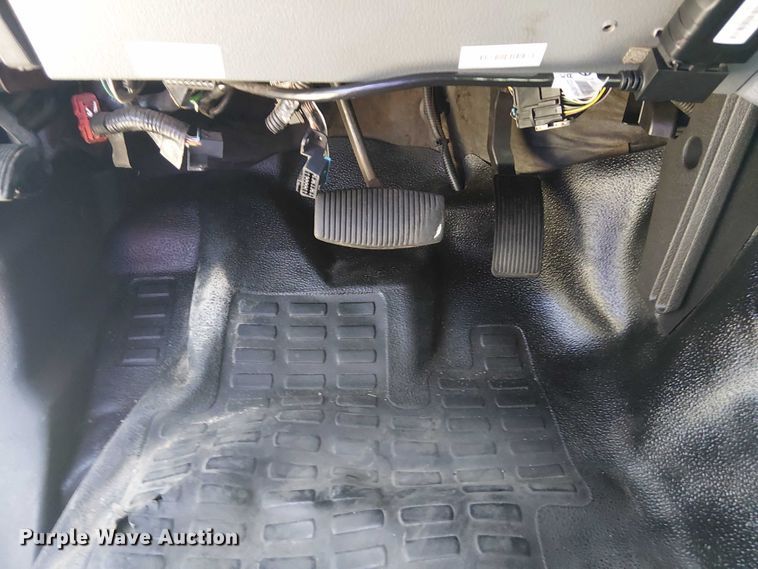 image for item DJ7863 2013 Ford F550 Super Duty utility / service truck