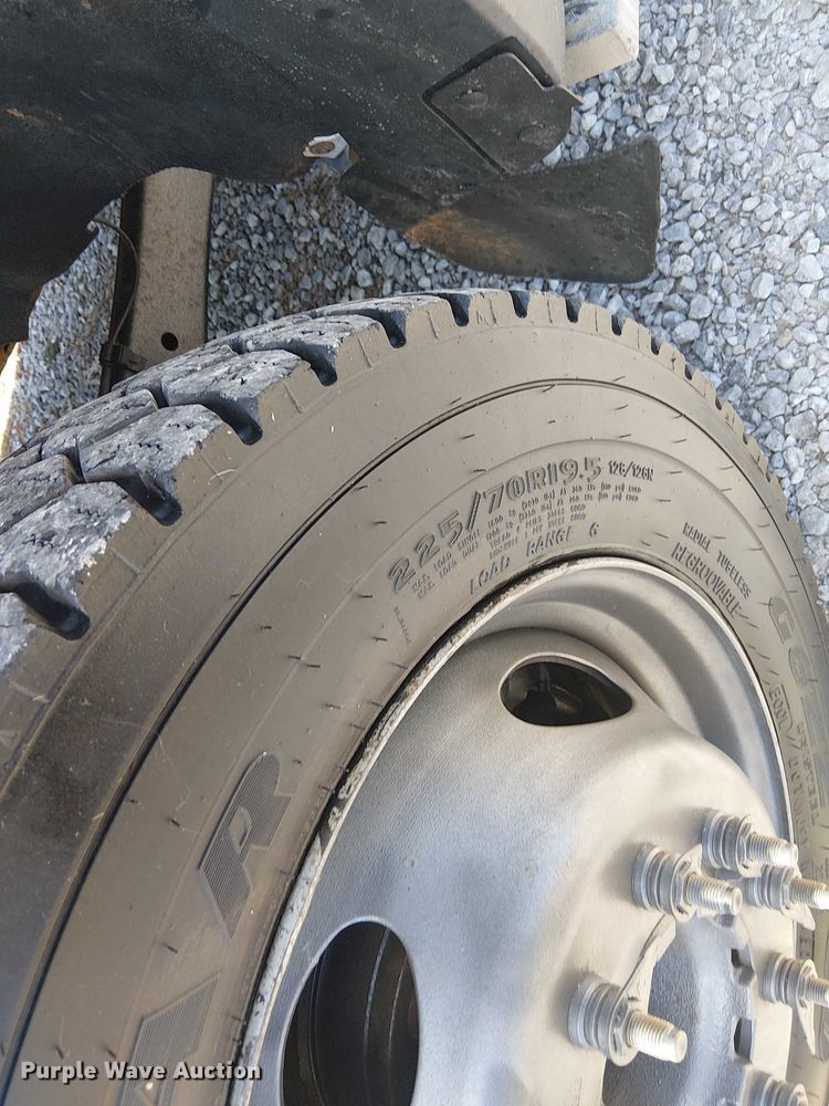 image for item DJ7863 2013 Ford F550 Super Duty utility / service truck