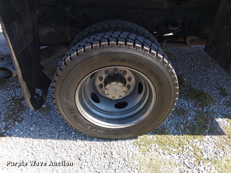 image for item DJ7863 2013 Ford F550 Super Duty utility / service truck