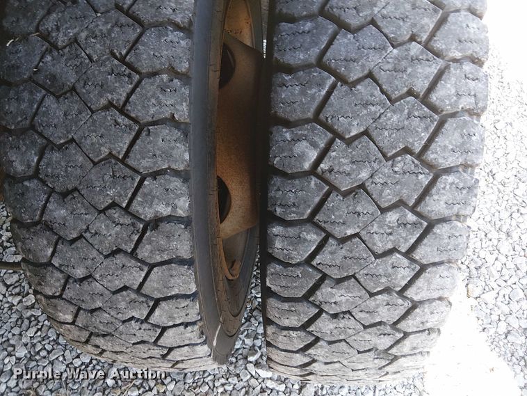 image for item DJ7863 2013 Ford F550 Super Duty utility / service truck