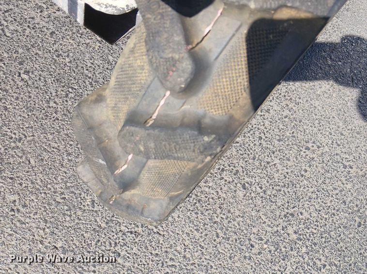 image for item DJ7864 Concrete equipment