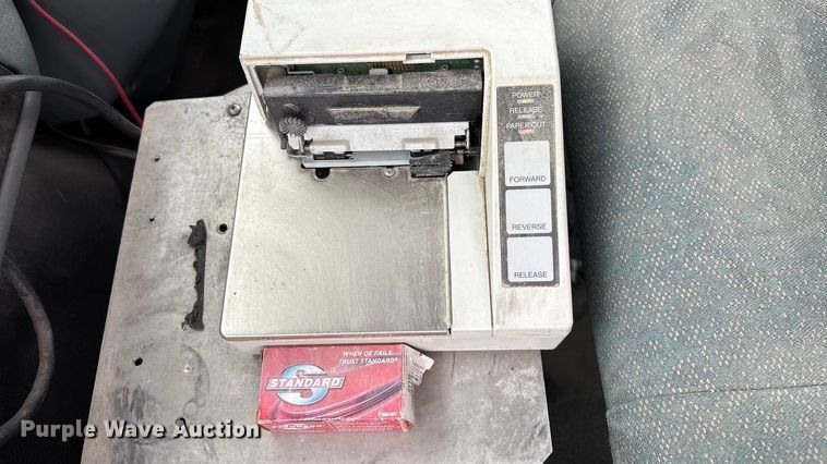 image for item DO1184 2007 International 7400 fuel truck