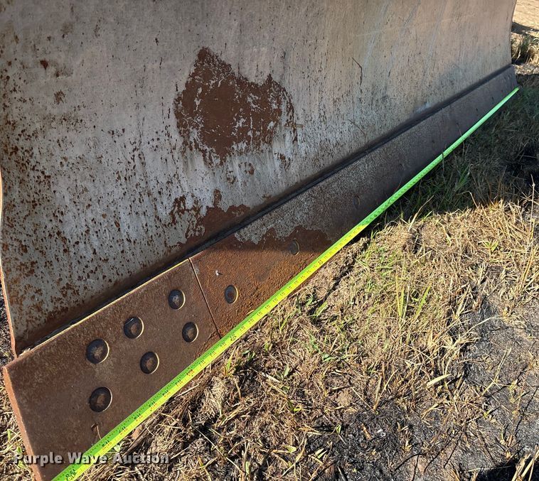 image for item DO1207 2002 John Deere 700H LT dozer