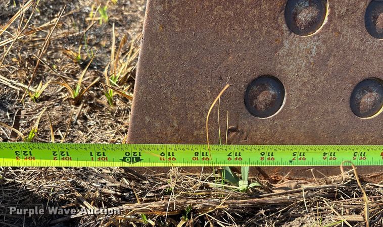 image for item DO1207 2002 John Deere 700H LT dozer