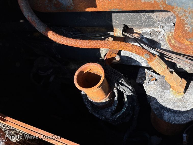 image for item DO1207 2002 John Deere 700H LT dozer