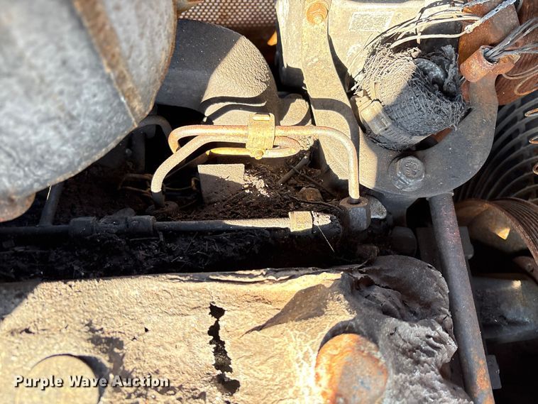 image for item DO1207 2002 John Deere 700H LT dozer