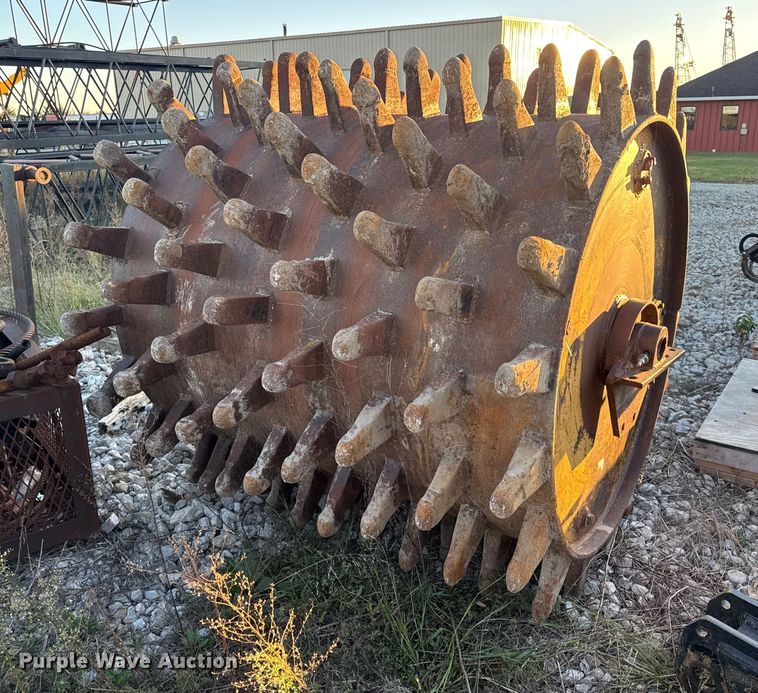 image for item DO2333 Sheepsfoot roller