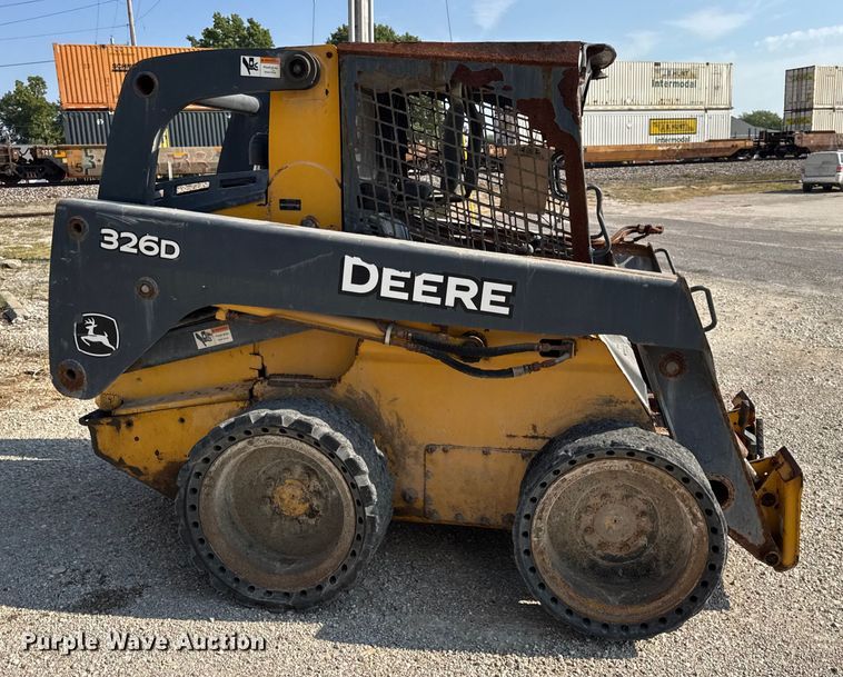MINI CARGADOR SOBRE RUEDAS 2011 JOHN DEERE 326D